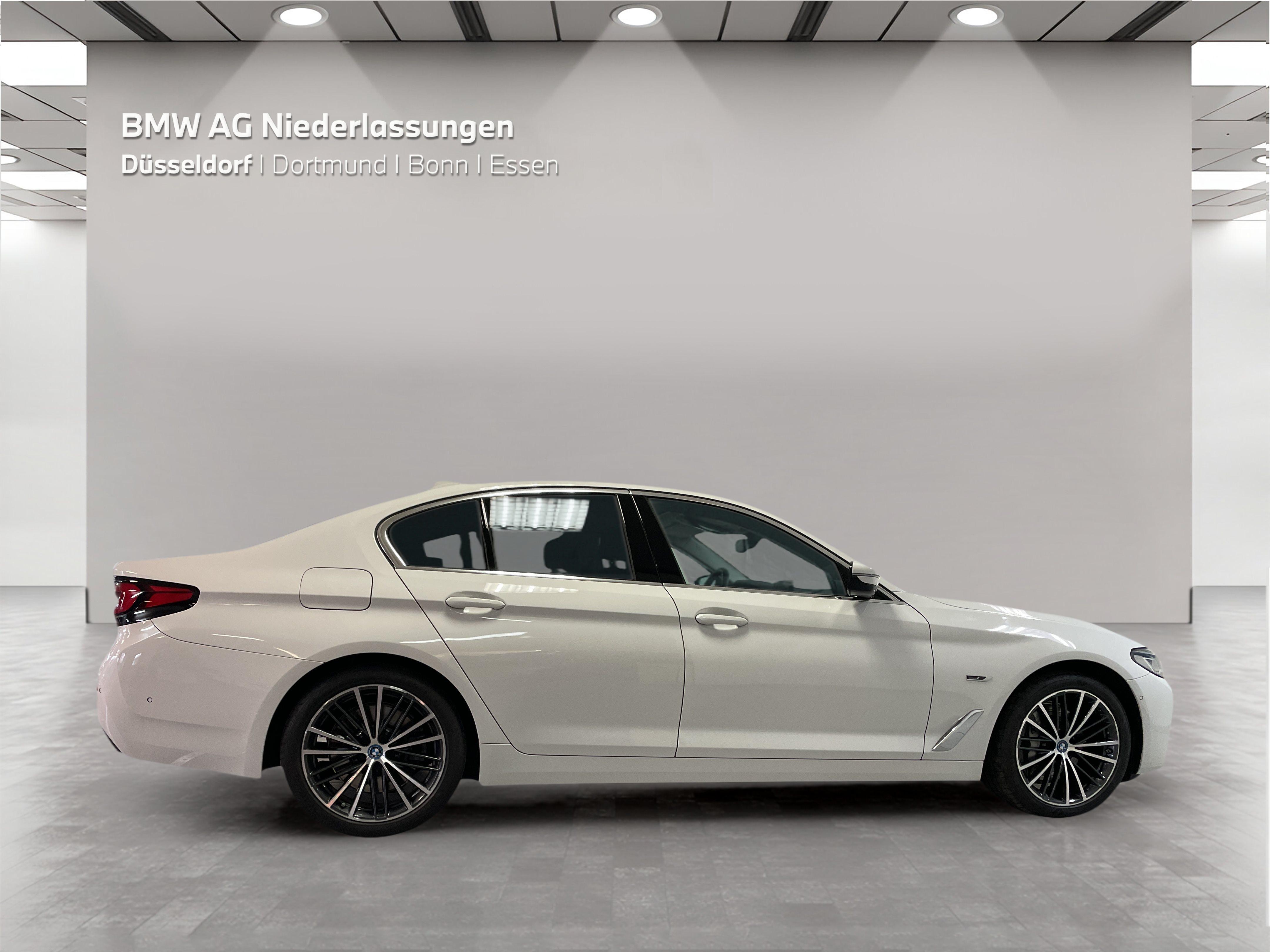 BMW 545 545e Sedan xDrive