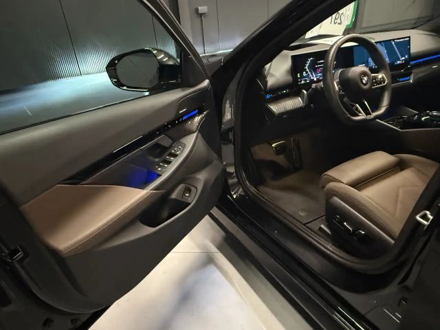 BMW 520 520d M-Sport Touring