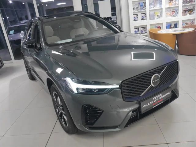 Volvo XC60 AWD Dark Plus T6
