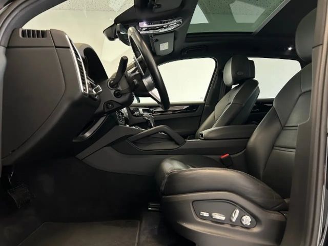Porsche Cayenne Panoramadach, Leder, Kamera, PASM