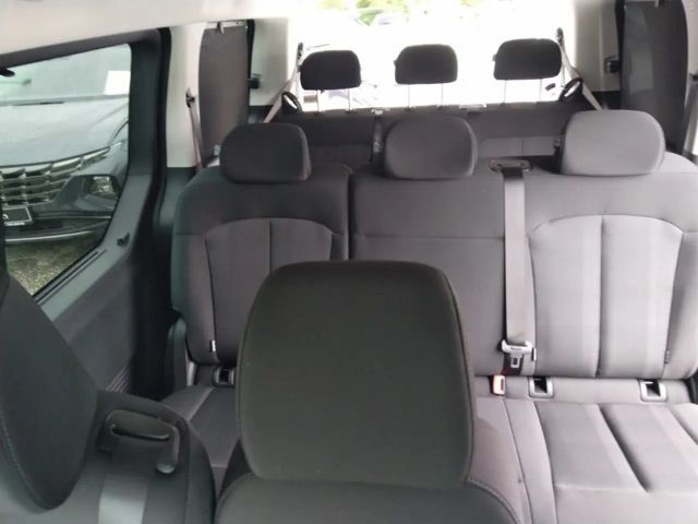Hyundai Staria Trend