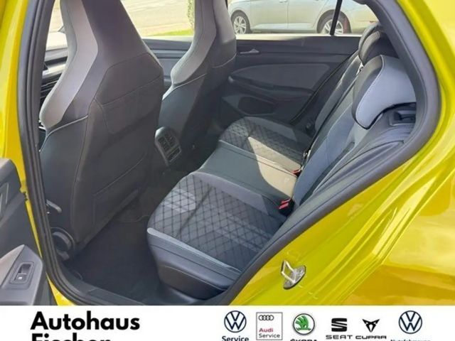 Volkswagen Golf 1.5 TSI R-Line