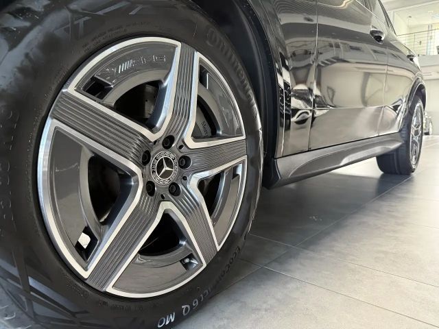 Mercedes-Benz GLC 300 4MATIC AMG Line Premium