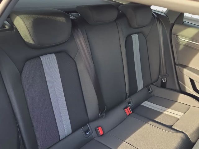 Audi A3 30 TFSI Sedan