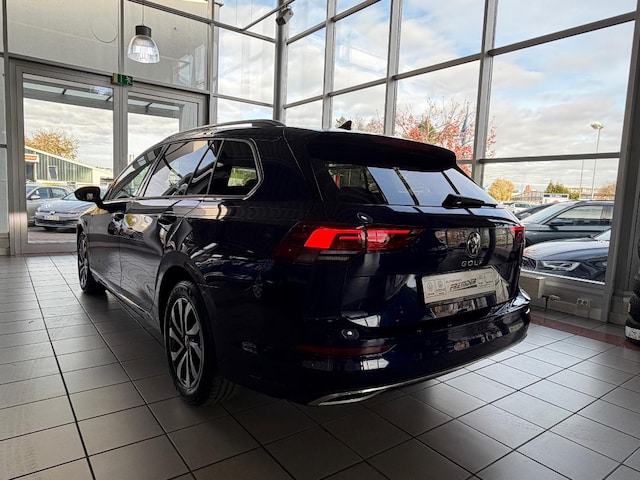 Volkswagen Golf Life Variant