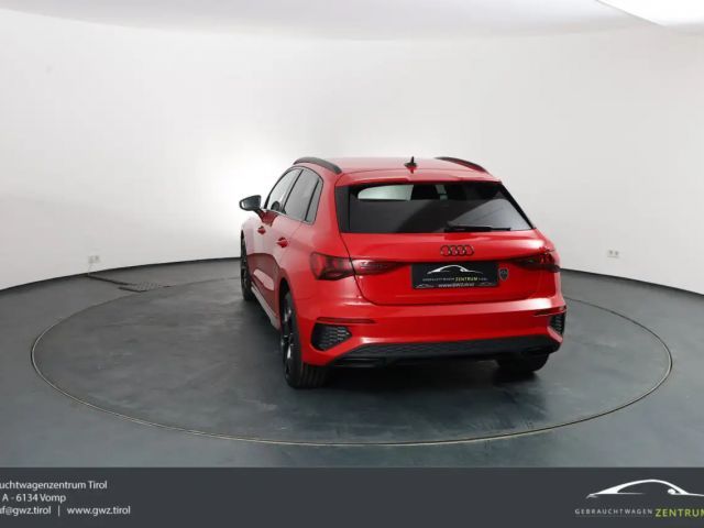 Audi A3 45 TFSI Hybride S-Line Sedan