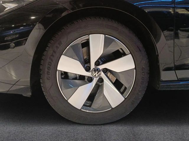 Volkswagen Passat 1.5 eTSI DSG Variant