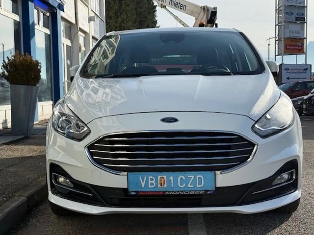 Ford S-Max Titanium
