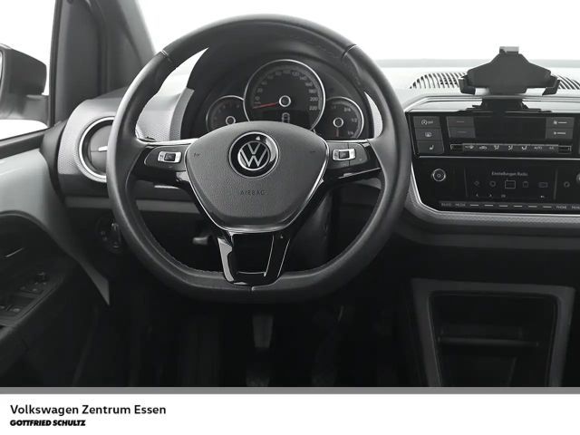 Volkswagen up! Active