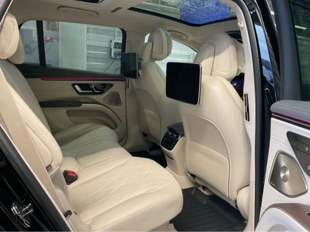 Mercedes-Benz EQS SUV AMG Line