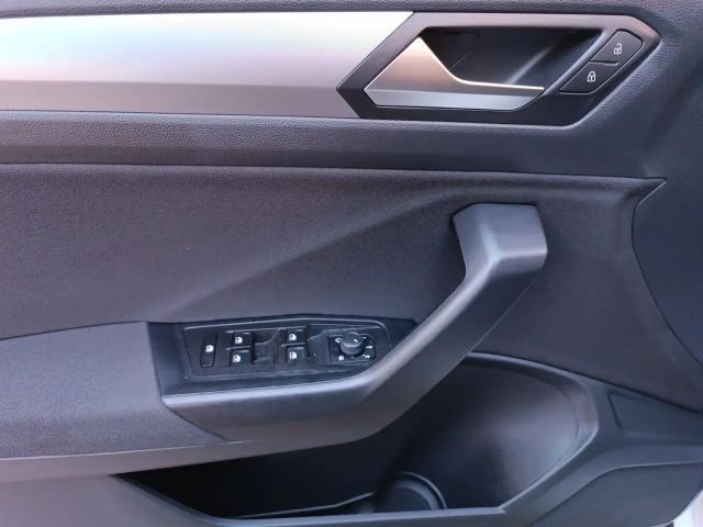 Volkswagen T-Roc 1.5 TSI DSG Life