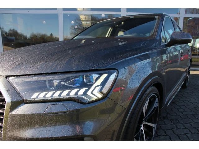 Audi Q7 50 TDI Quattro S-Line