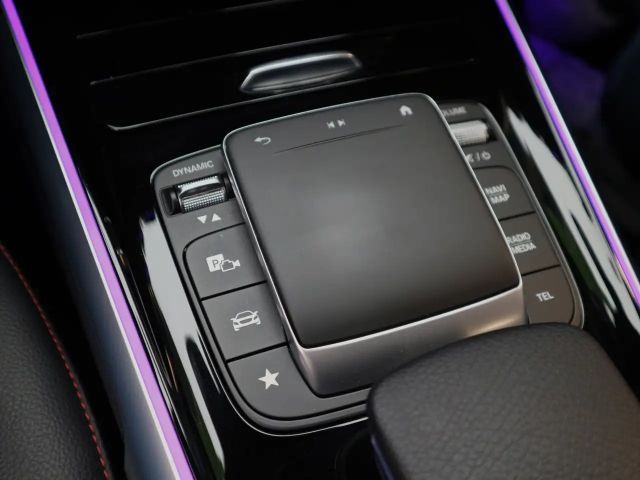 Mercedes-Benz GLB 220 AMG Line GLB 220 d