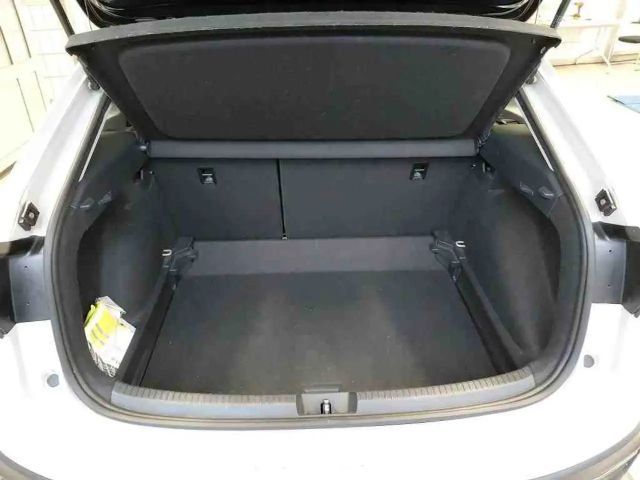 Volkswagen Taigo 1.0 TSI DSG Style