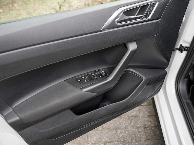 Volkswagen Polo 1.5 TSI Highline R-Line