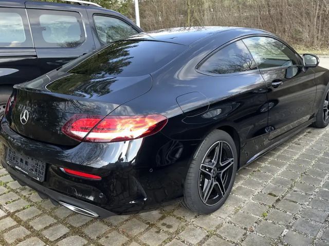 Mercedes-Benz C 200 AMG Line Coupé