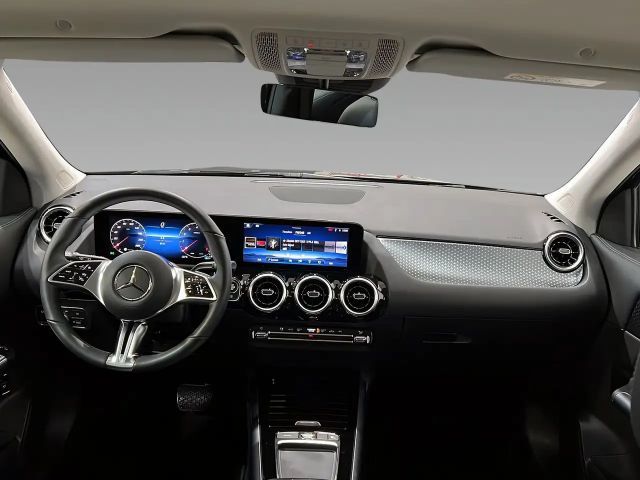 Mercedes-Benz GLA 200 Progressive