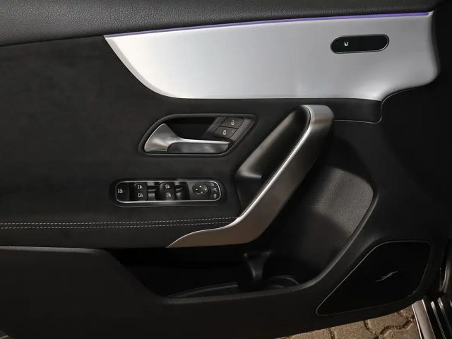 Mercedes-Benz A 200 AMG Line