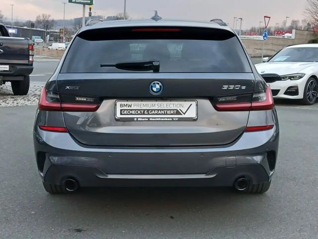 BMW 330 330e M-Sport Touring xDrive