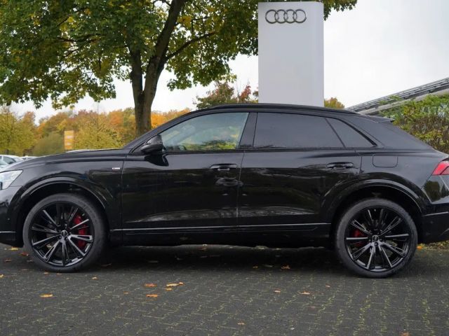 Audi Q8 Business Hybride S-Line