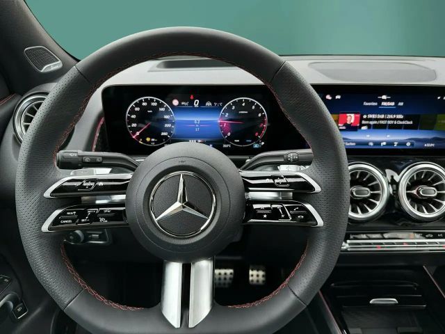 Mercedes-Benz GLB 220 4MATIC AMG Line