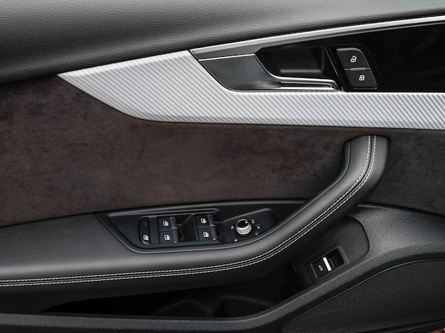 Audi RS4 Avant Quattro