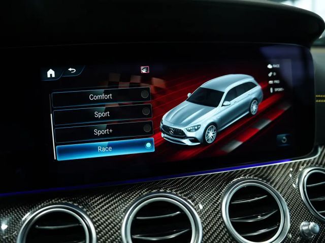 Mercedes-Benz E 63 AMG 4MATIC AMG Line Estate