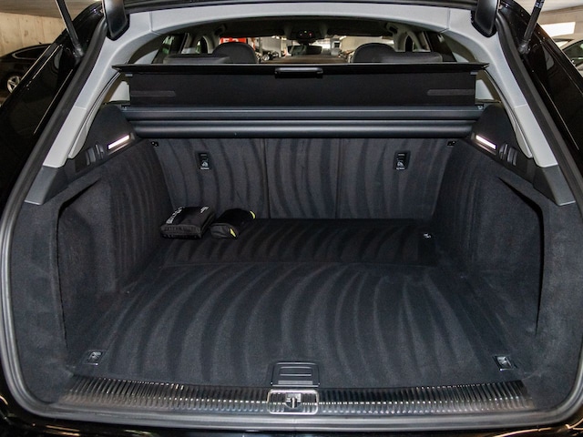 Audi A4 40 TFSI Avant S-Tronic