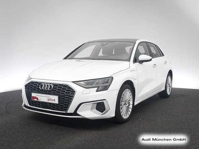 Audi A3 40 TFSI Hybride S-Tronic Sedan