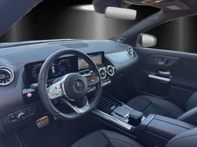 Mercedes-Benz EQA 350 4MATIC AMG Line