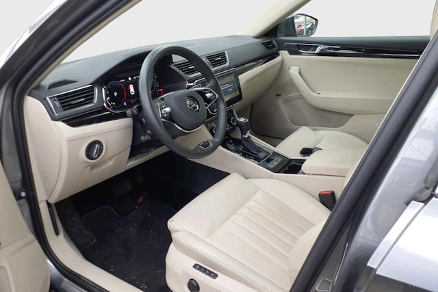 Skoda Superb 2.0 TDI Combi