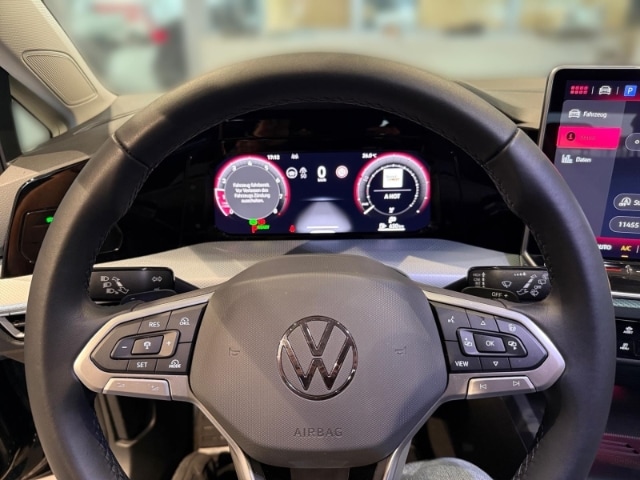 Volkswagen Golf 1.5 eTSI DSG Golf VIII