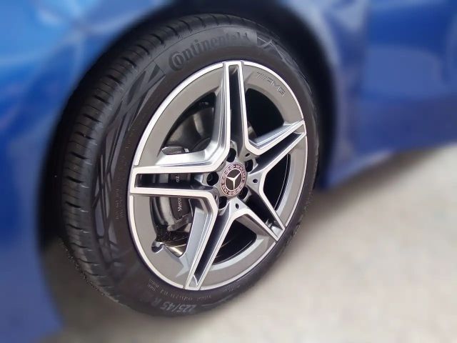 Mercedes-Benz A 180 AMG Line Hatchback