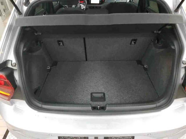 Volkswagen Polo Polo 1.0     R-L  BT081 TSID7F