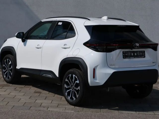 Toyota Yaris Cross Team D