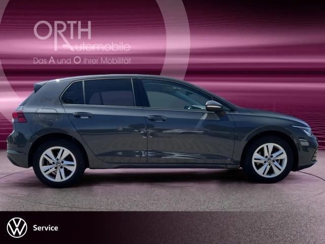 Volkswagen Golf 1.0 TSI