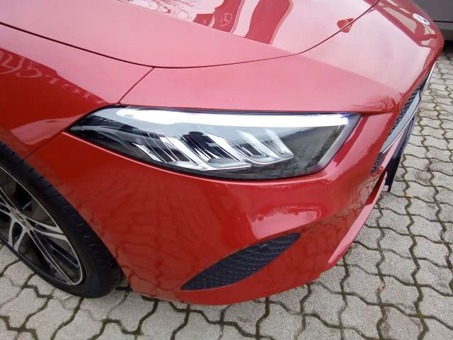 Mercedes-Benz A 180 Hatchback Progressive