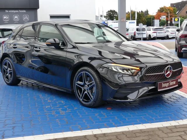 Mercedes-Benz A 180 AMG Line