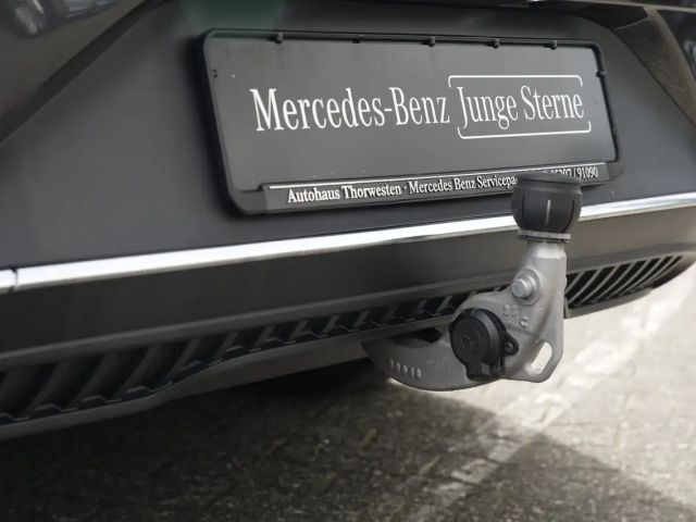 Mercedes-Benz EQE 300 Sedan