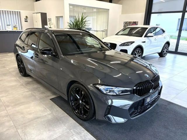 BMW 320 320d M-Sport Touring xDrive