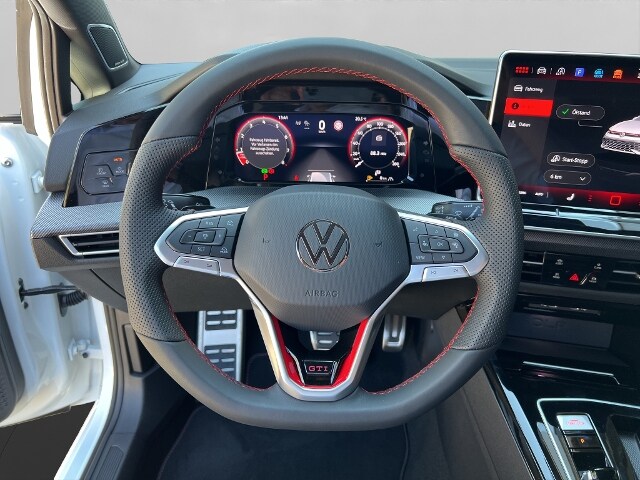 Volkswagen Golf 2.0 TSI DSG Golf VIII