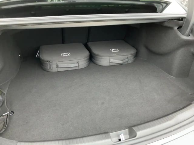 Mercedes-Benz C 300 4MATIC Sedan