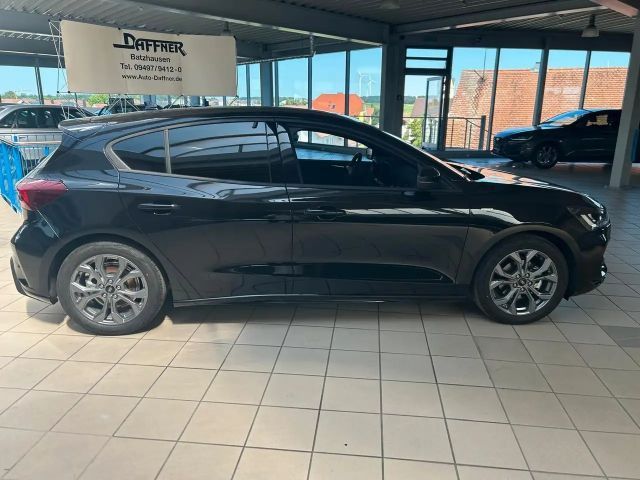 Ford Focus EcoBoost ST Line