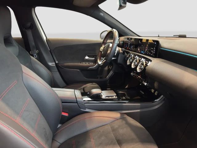 Mercedes-Benz A 250 A 250 e AMG Line