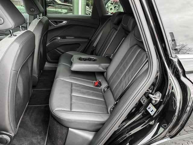 Audi Q4 e-tron SUV 45 e-tron Audi Q4 e-tron