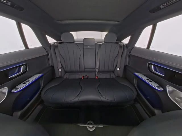 Mercedes-Benz EQE 350 Premium Sedan