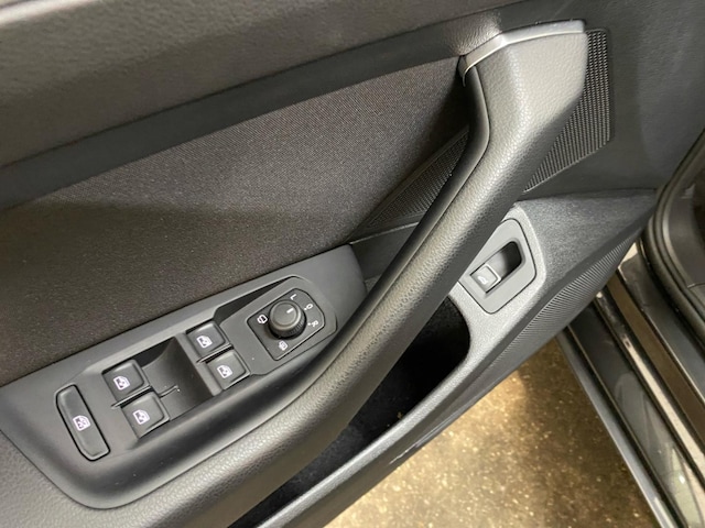 Volkswagen Passat 2.0 TDI Business DSG Variant