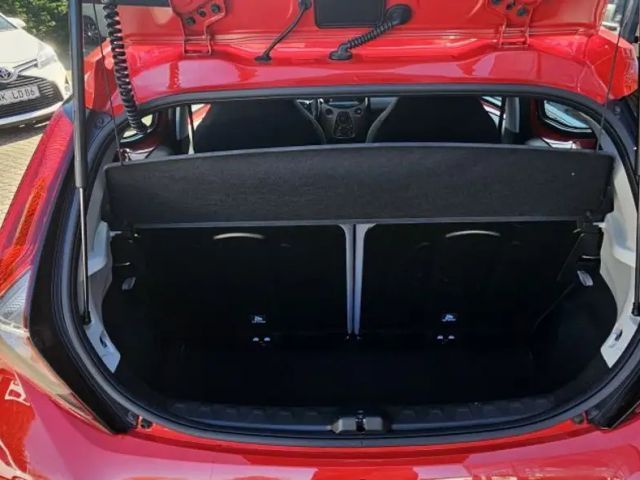 Toyota Aygo X Play Team D