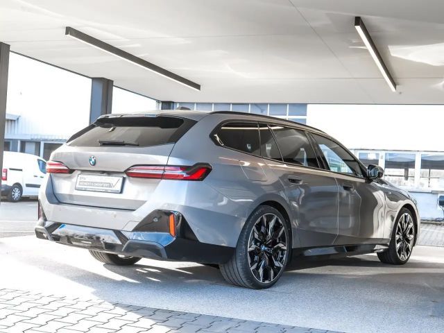 BMW 540 540d M-Sport Touring xDrive