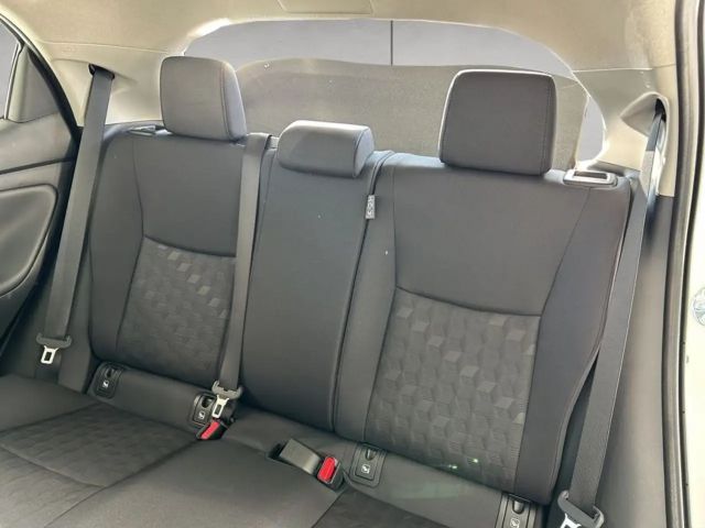 Toyota Yaris Business Hybride VVT-i